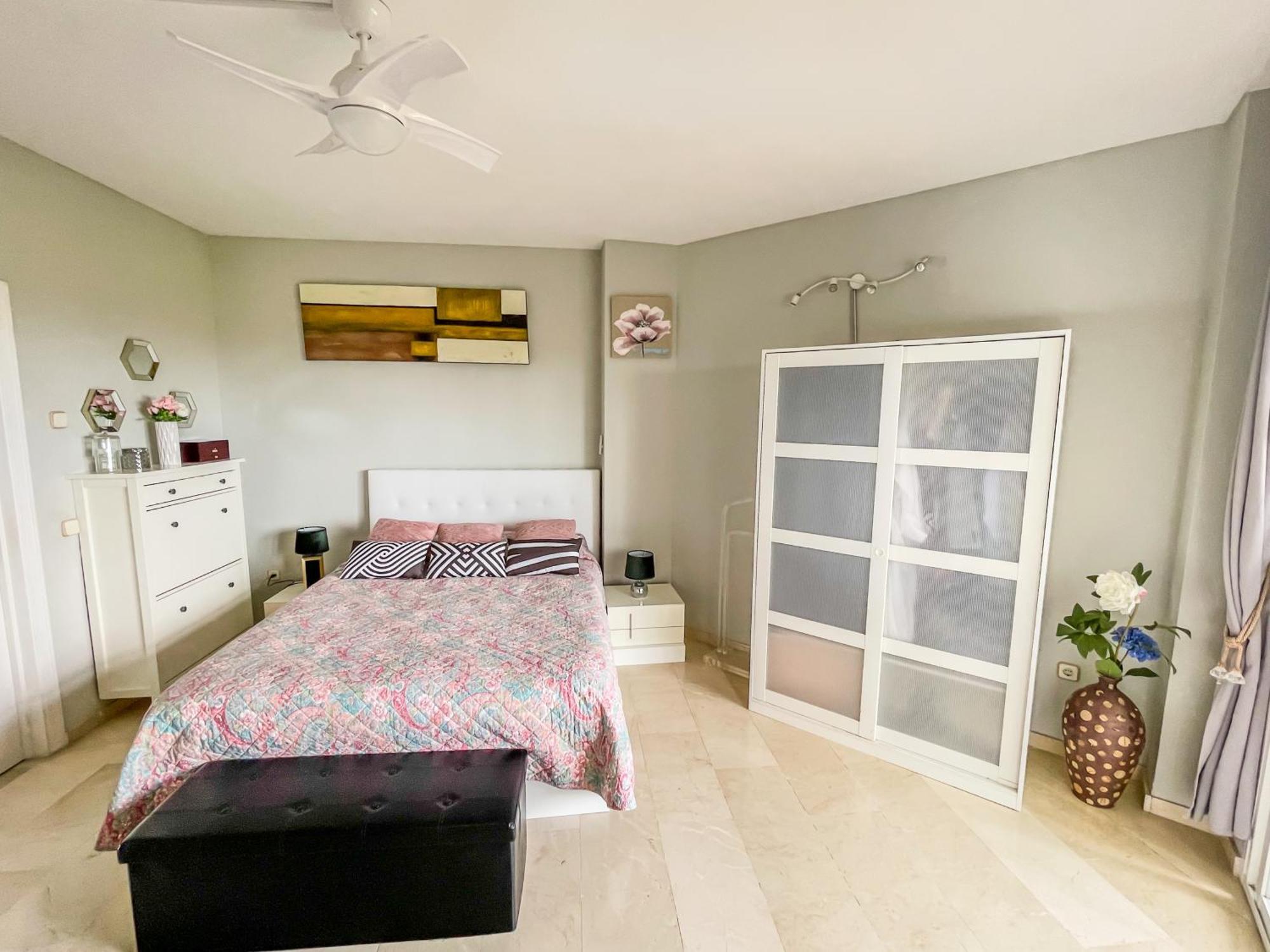 Modern Apartment With Terrace - 2 Min From The Beach Estepona Kültér fotó