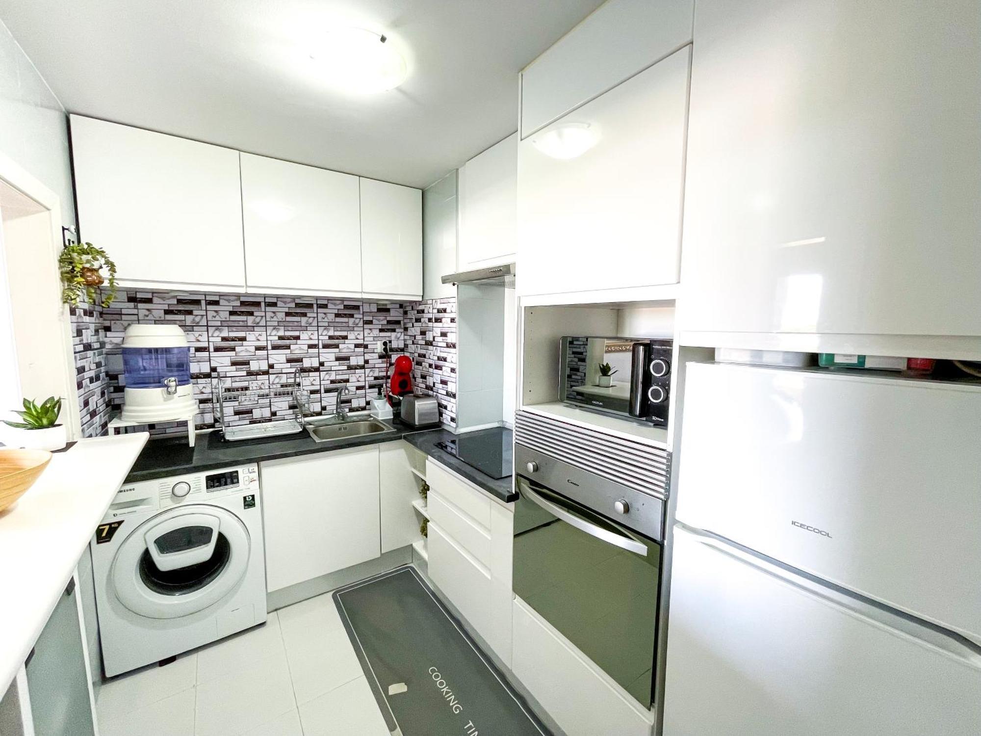Modern Apartment With Terrace - 2 Min From The Beach Estepona Kültér fotó